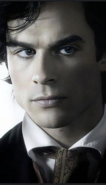  Damon Salvatore 