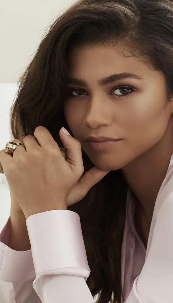 Museland-job interview with Zendaya-