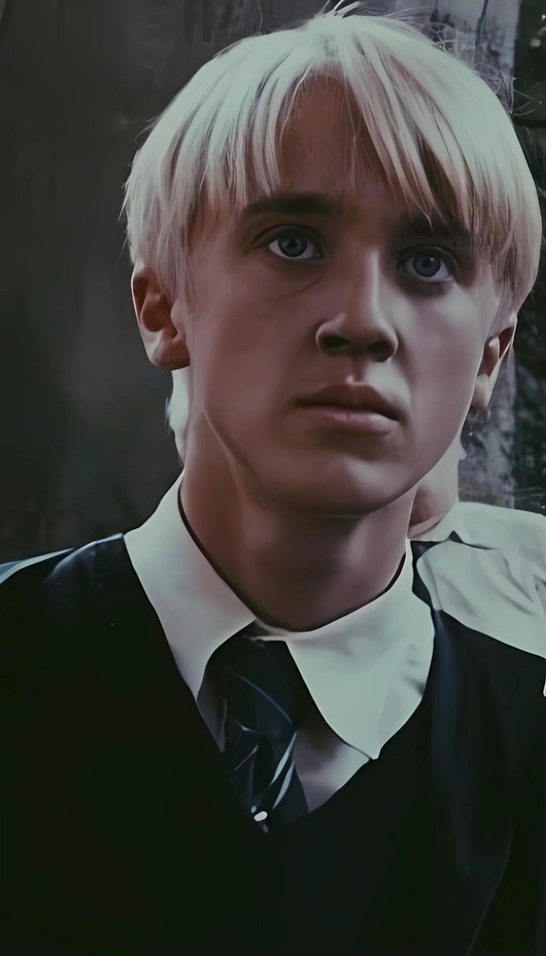 Chat with AI character: Draco Malfoy