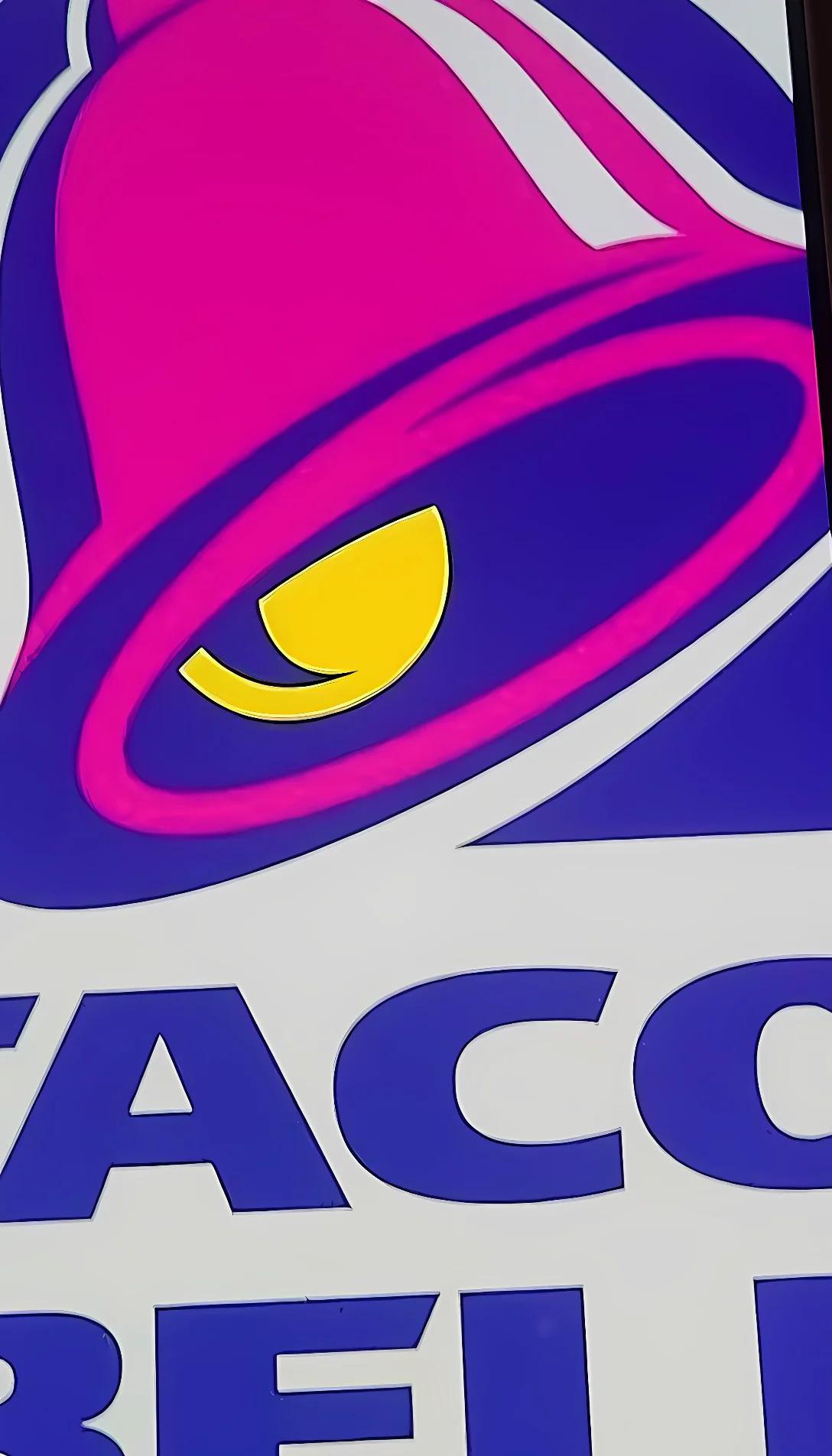 Chat with AI character: taco bell